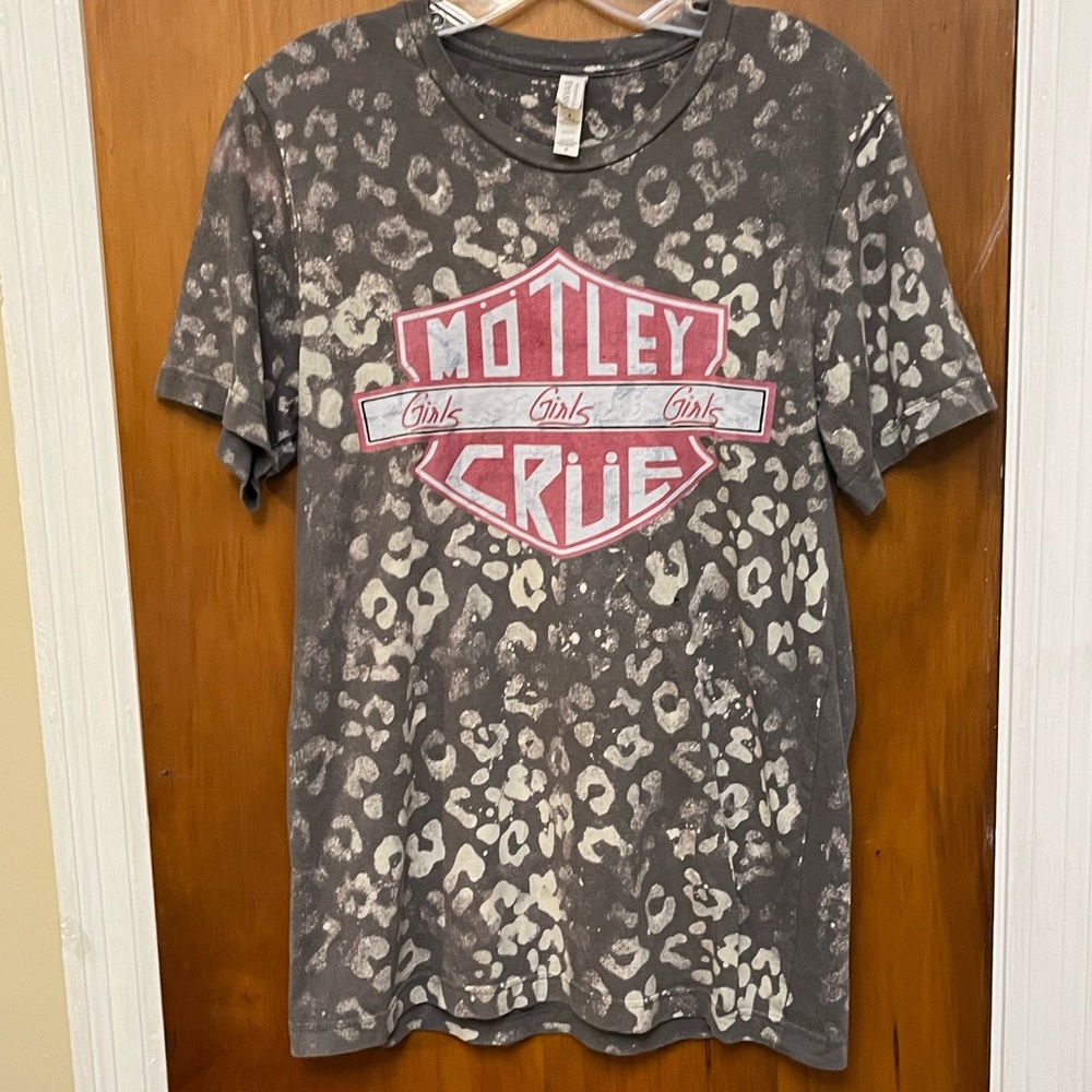Motley Crue Girls Girls Girls Leopard Print T-Shirt. M